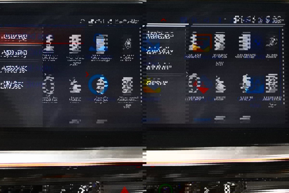 Used 2024 BMW Z4 M40i w/ Premium Package image 49