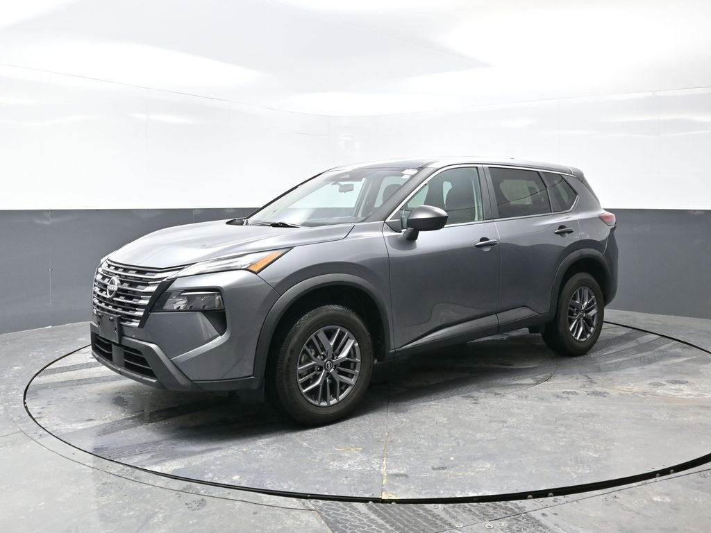 Used 2024 Nissan Rogue S image 10