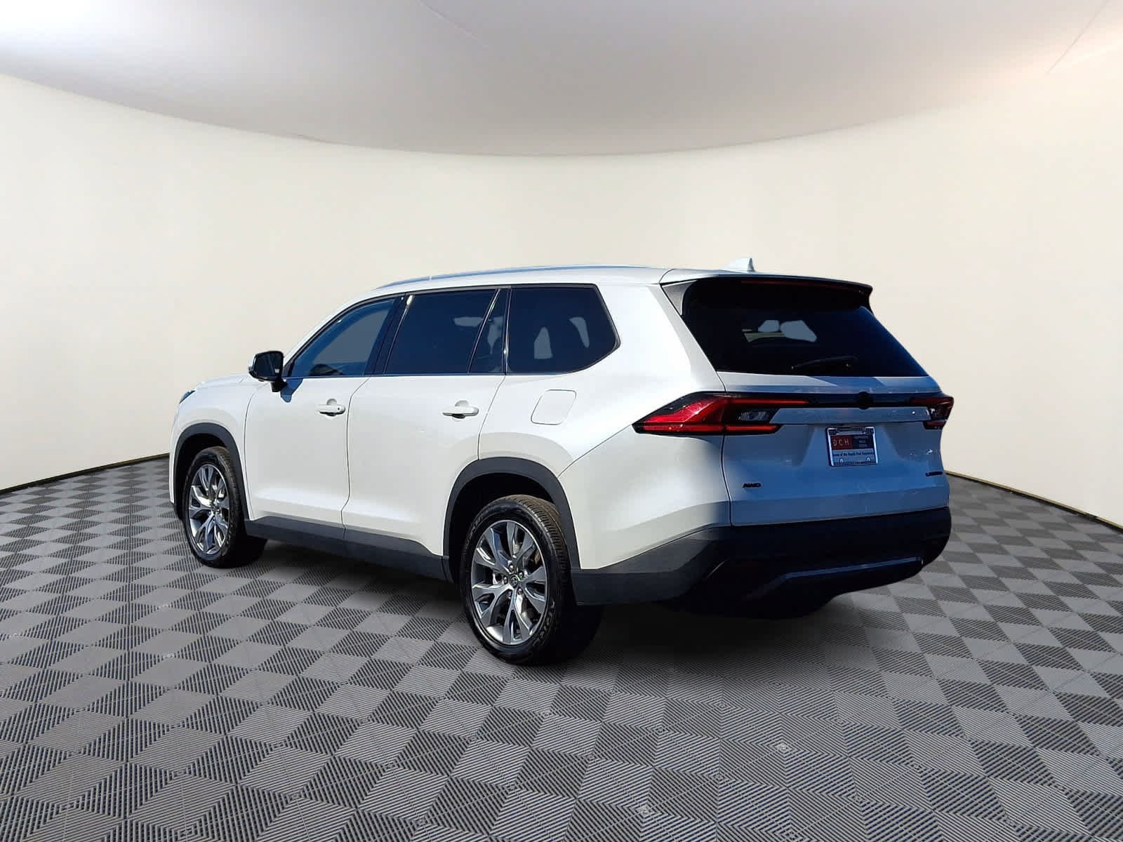 Used 2024 Toyota Grand Highlander AWD image 7