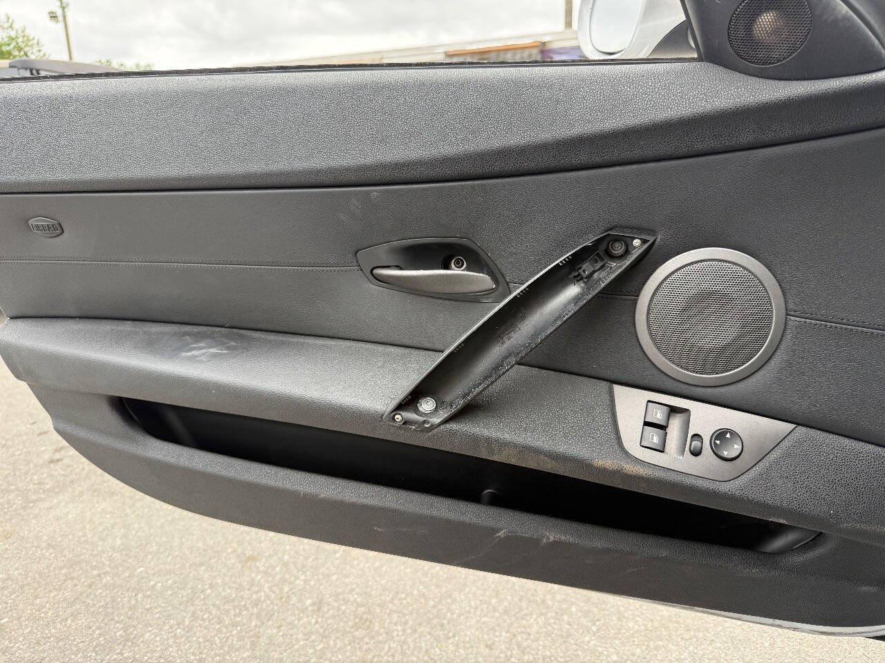 Used 2004 BMW Z4 2.5i RWD image 13