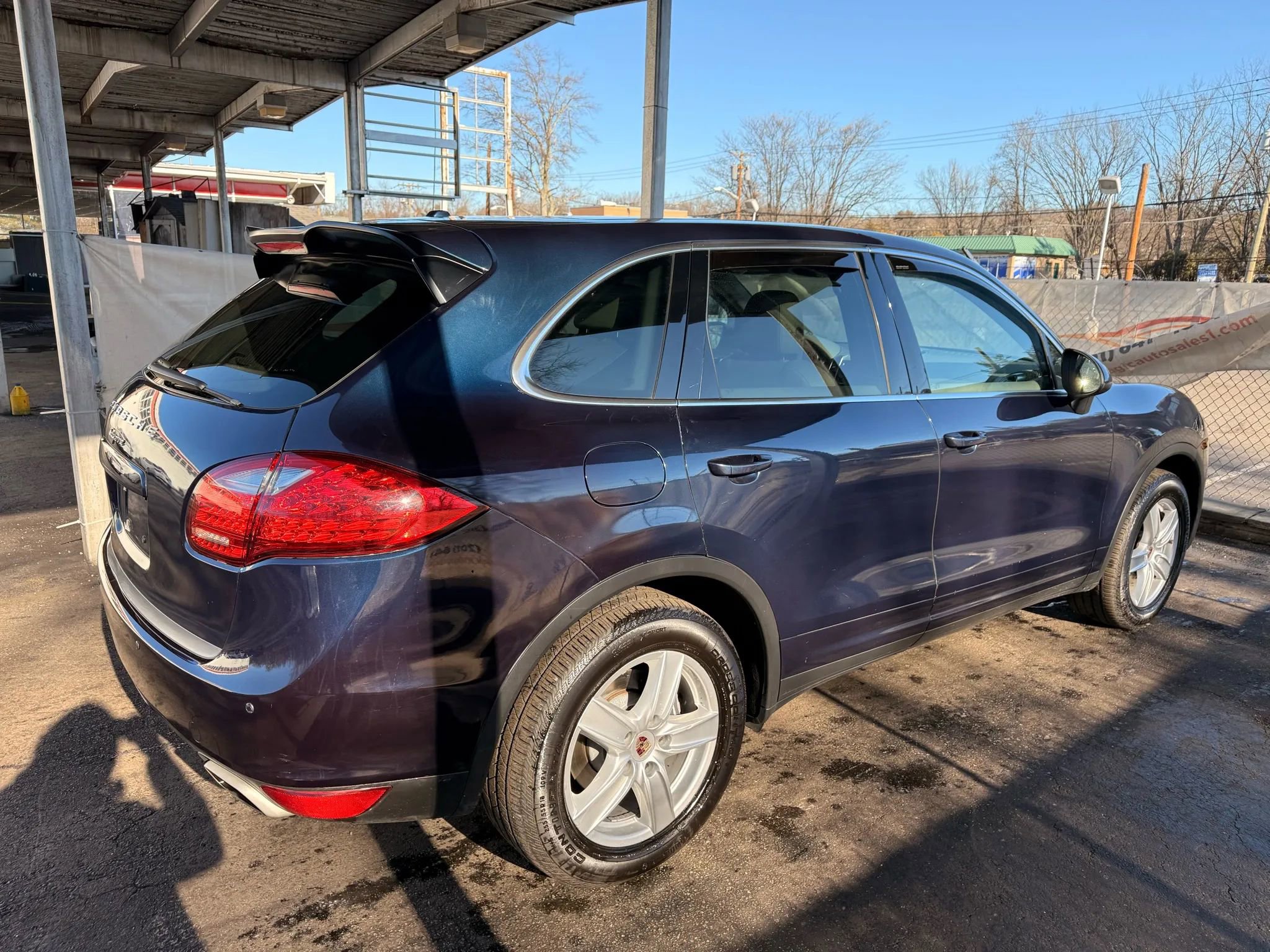 Used 2014 Porsche Cayenne Platinum Edition AWD/4WD image 13