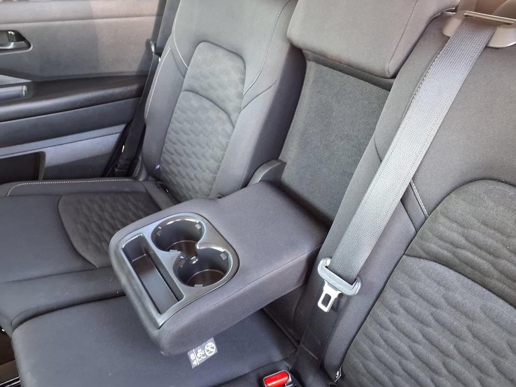 Used 2024 Nissan Pathfinder SV FWD image 25