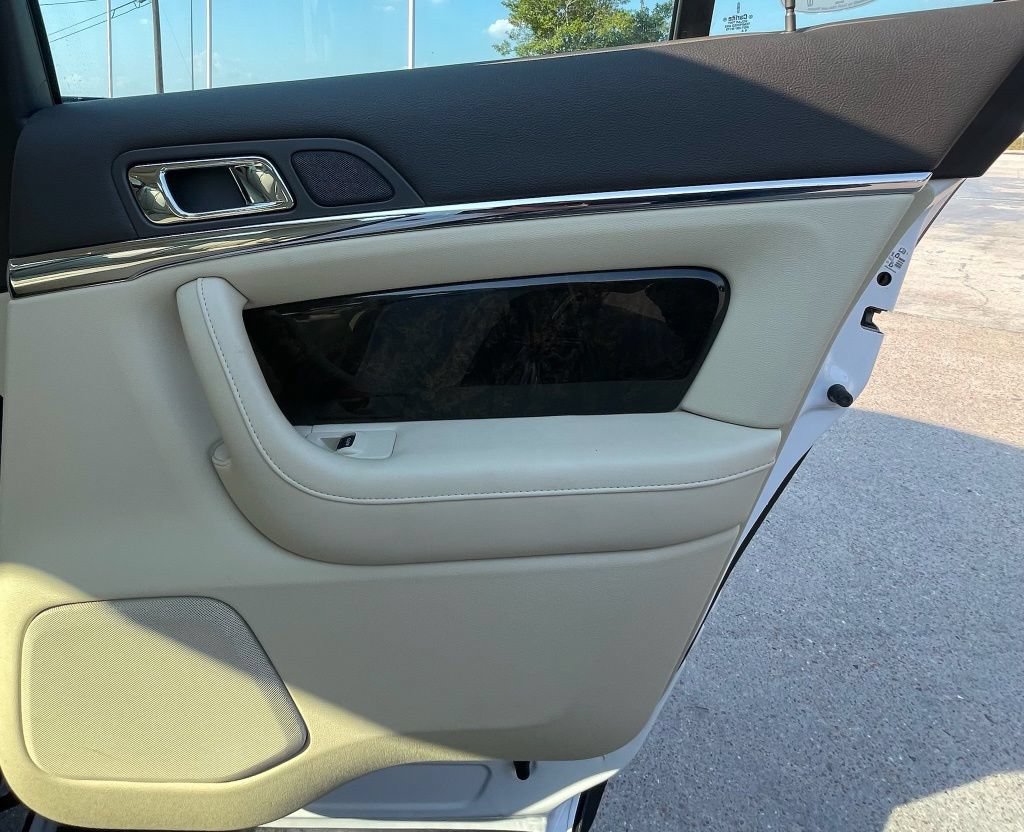 Used 2016 Lincoln MKS w/ Equipment Group 101A FWD image 33