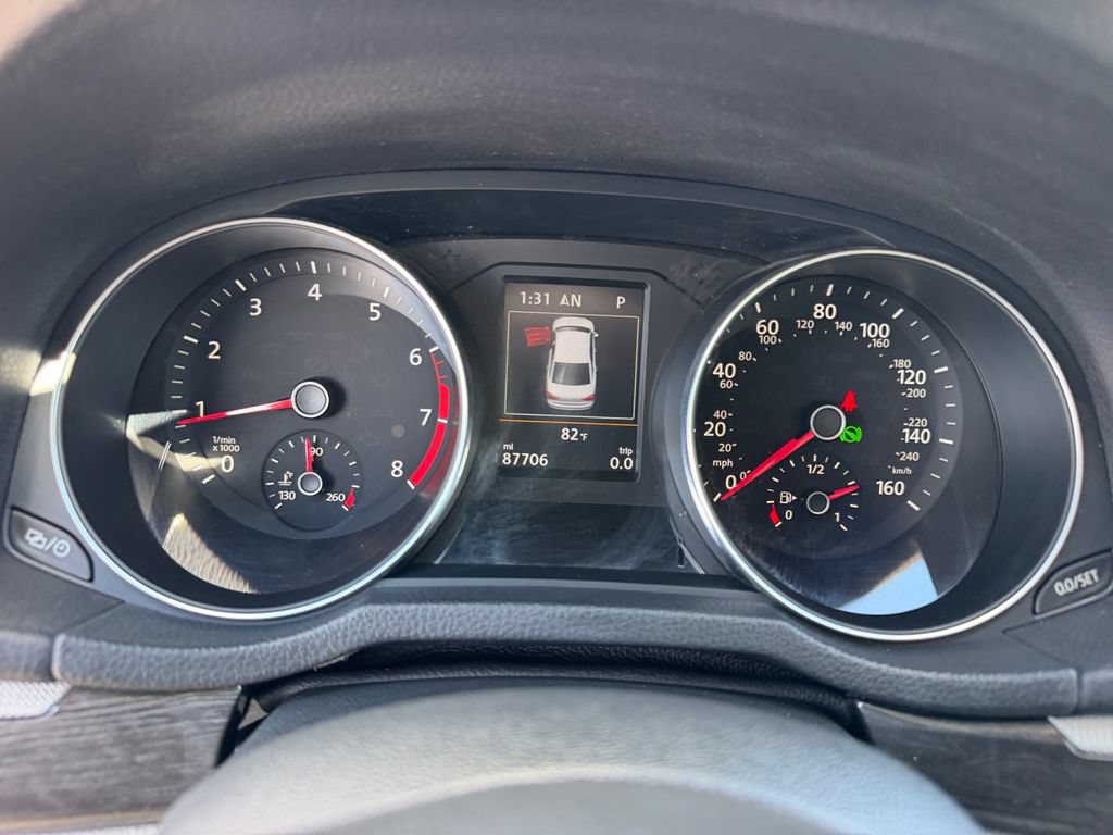 Used 2018 Volkswagen Passat 2.0T SE FWD image 26
