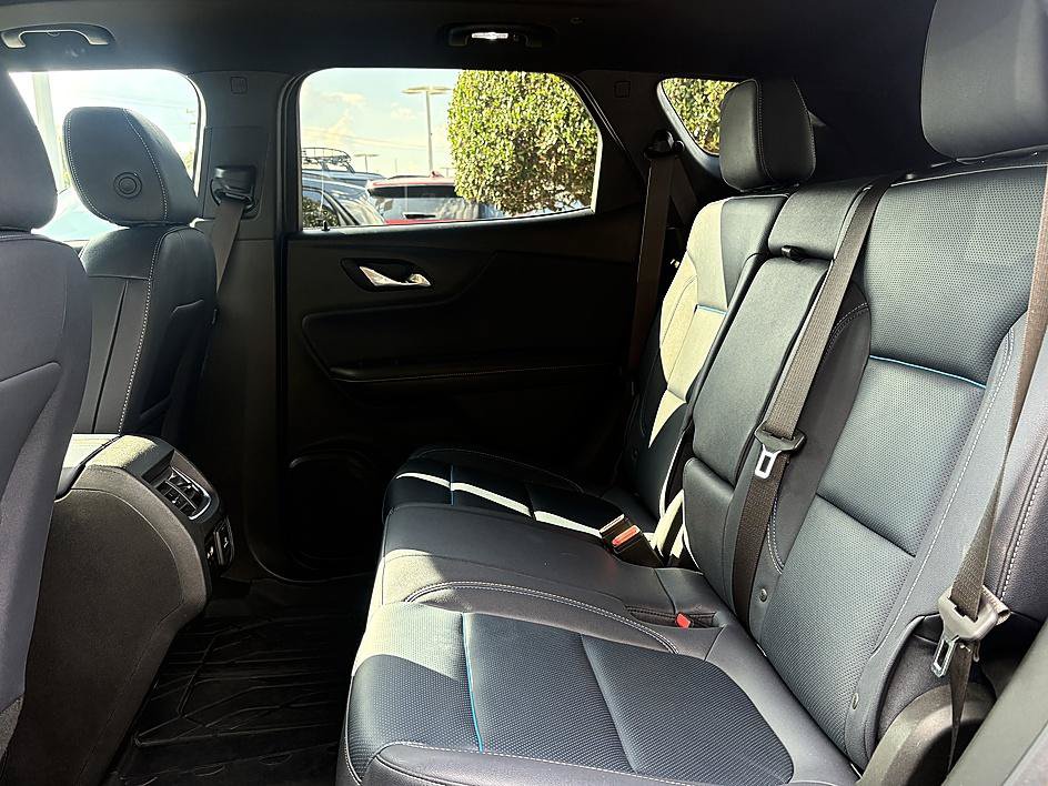 Used 2023 Chevrolet Blazer RS w/ Enhanced Convenience Package FWD image 9