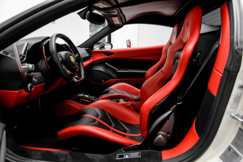 Used 2018 Ferrari 488 Spider RWD image 8