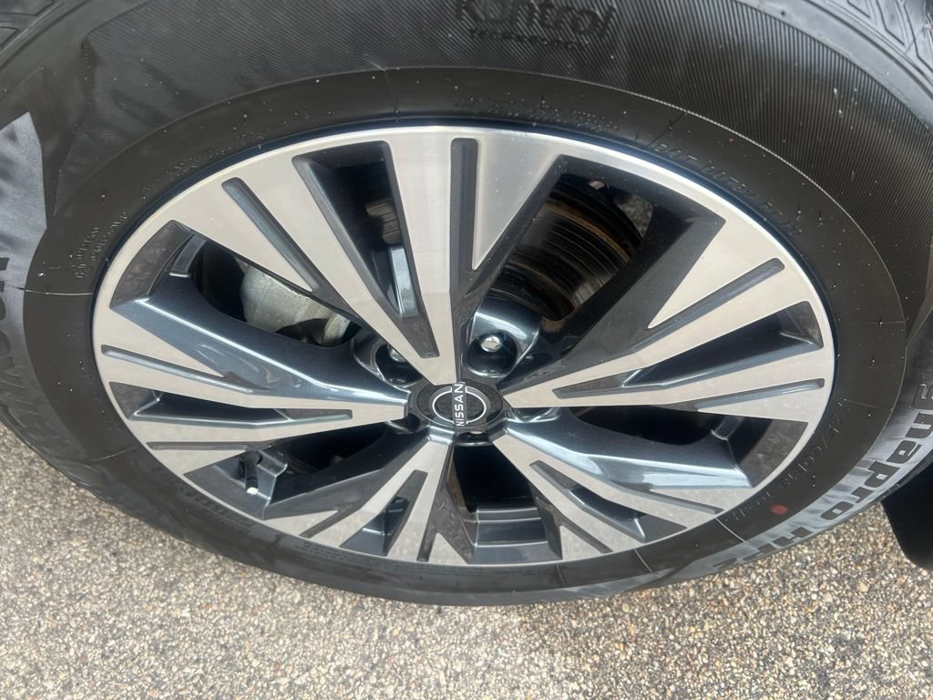 Certified 2023 Nissan Rogue SV AWD/4WD image 44