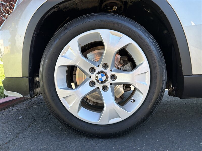 Used 2015 BMW X1 sDrive28i RWD image 22