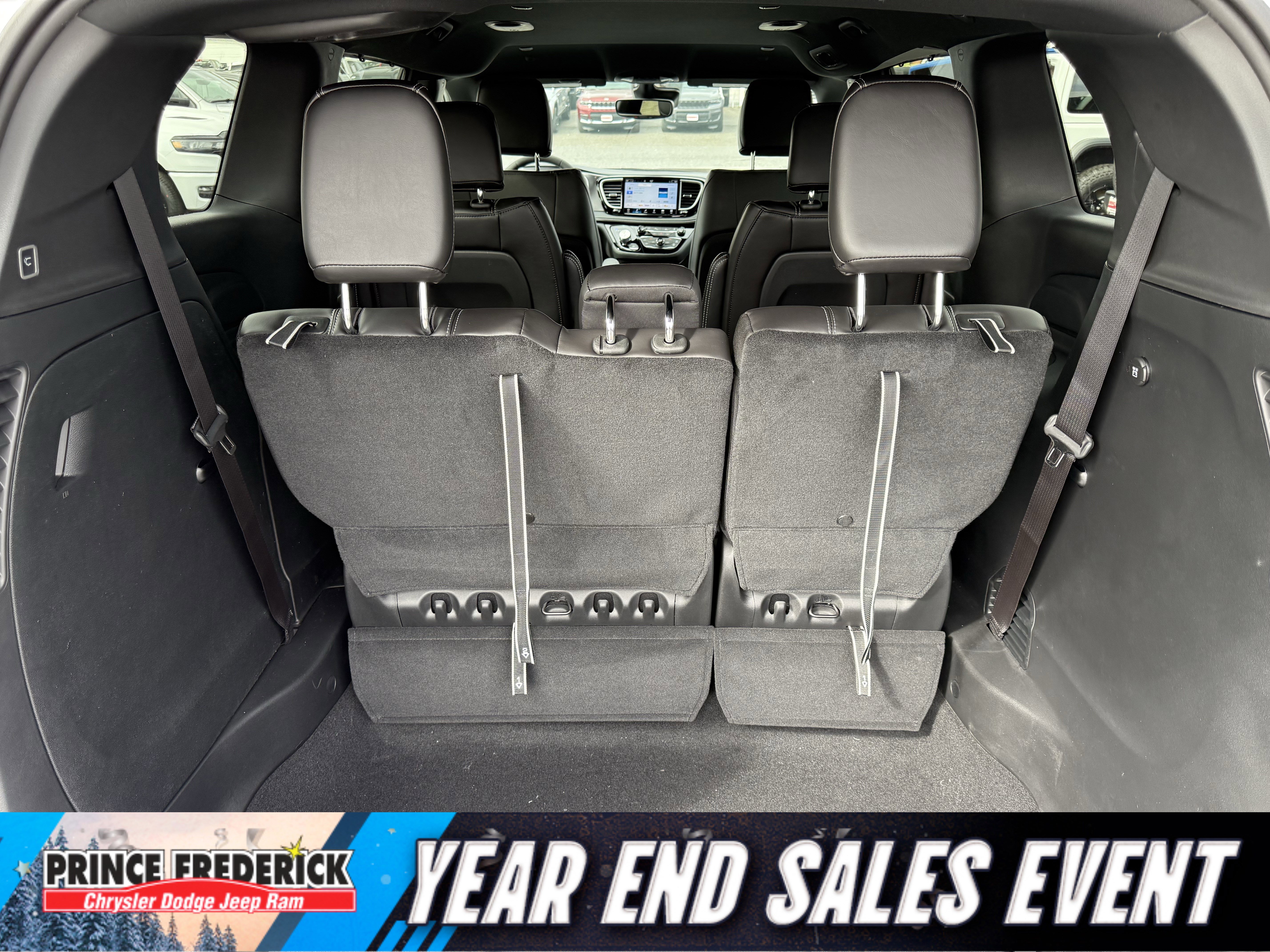 New 2026 Chrysler Pacifica Select image 13