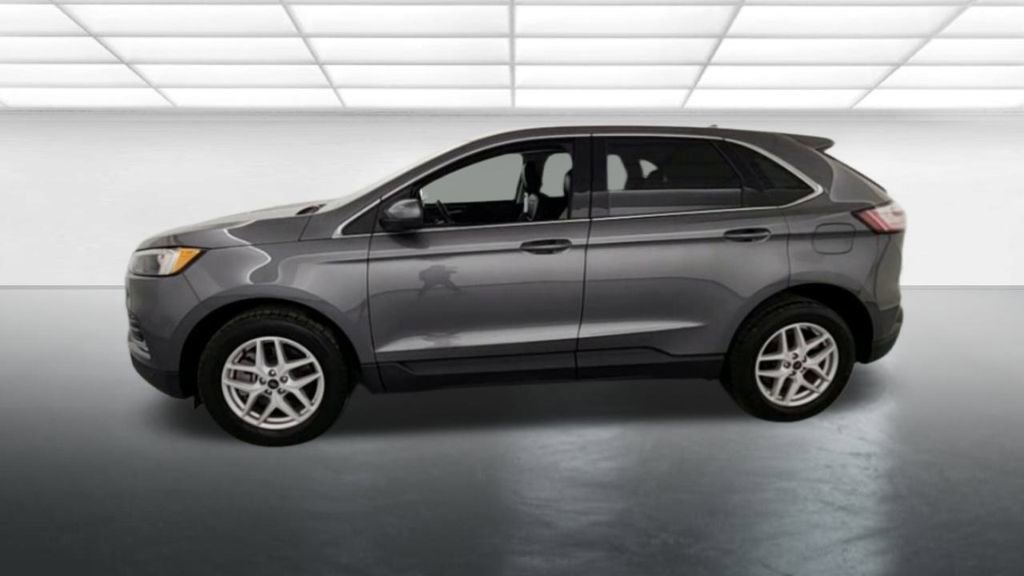 Used 2022 Ford Edge SEL w/ Convenience Package image 4