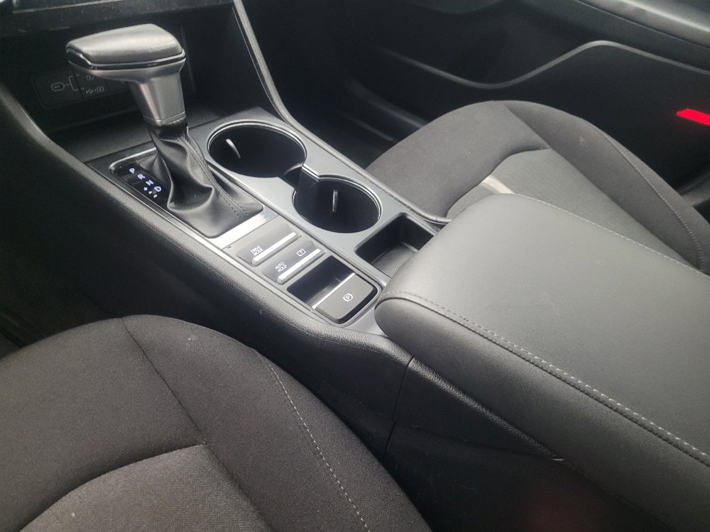 Used 2025 Hyundai Sonata SE FWD image 26