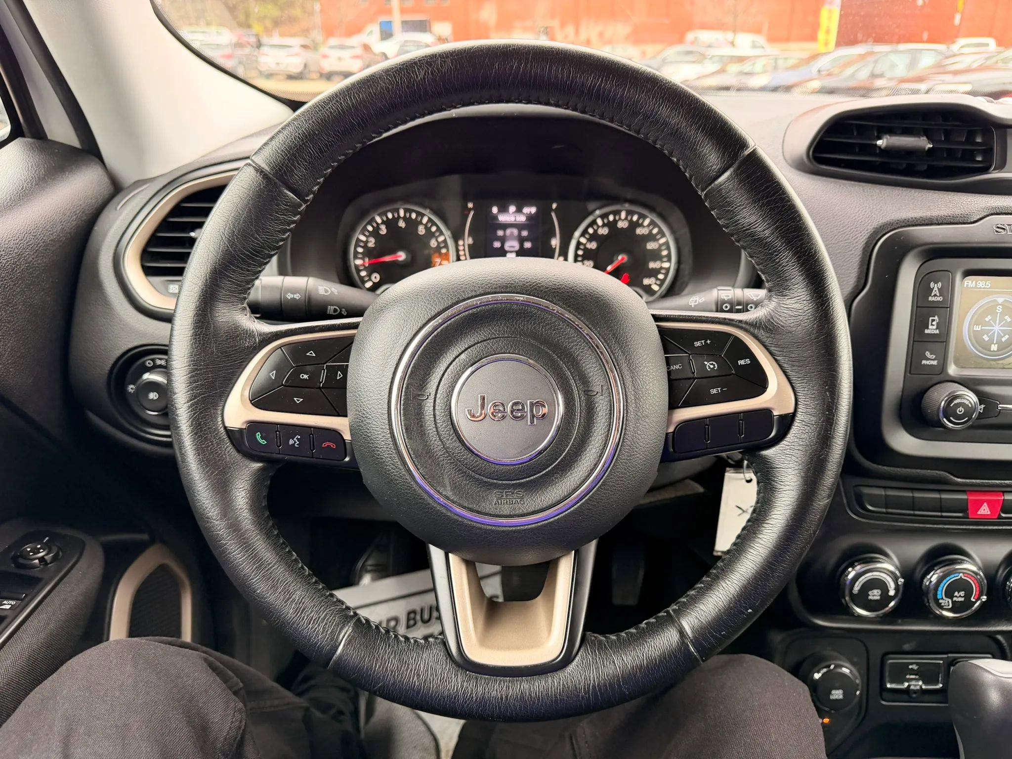 Used 2015 Jeep Renegade Latitude AWD/4WD image 14