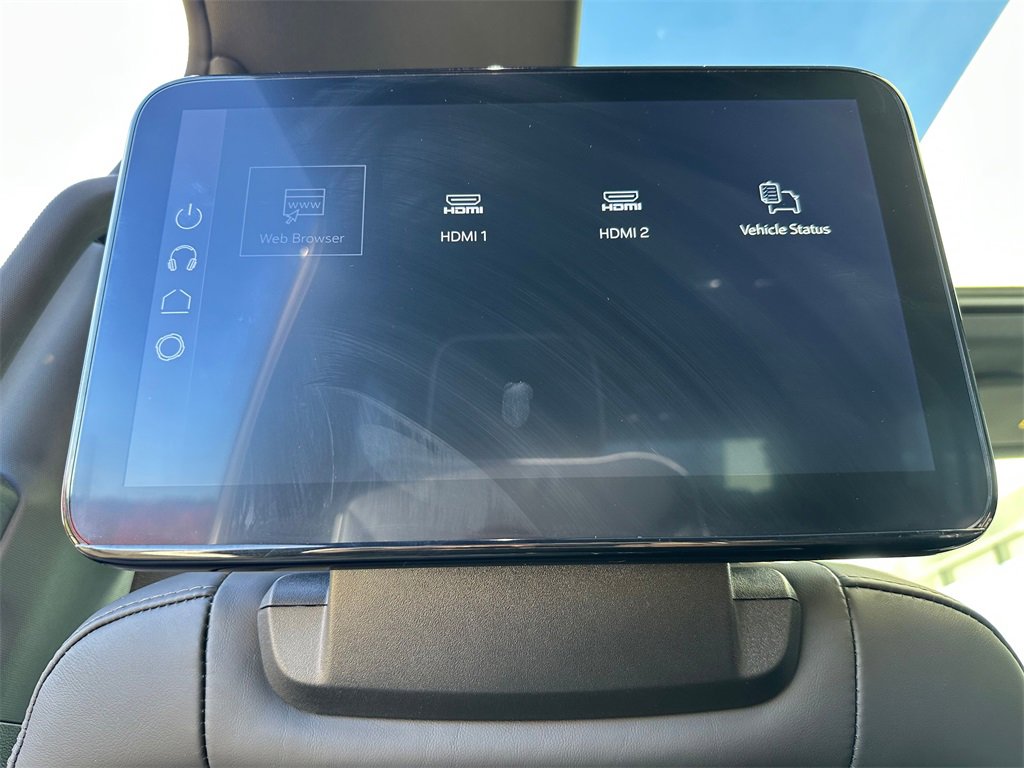 Used 2025 GMC Yukon XL AT4 Ultimate image 18