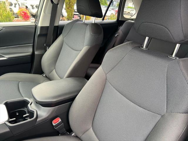 Certified 2025 Toyota RAV4 LE AWD/4WD image 13