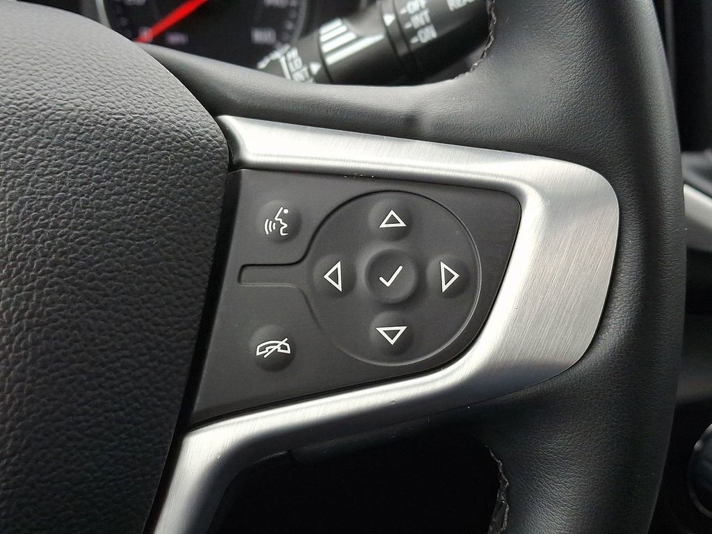 Used 2024 GMC Terrain SLT image 25