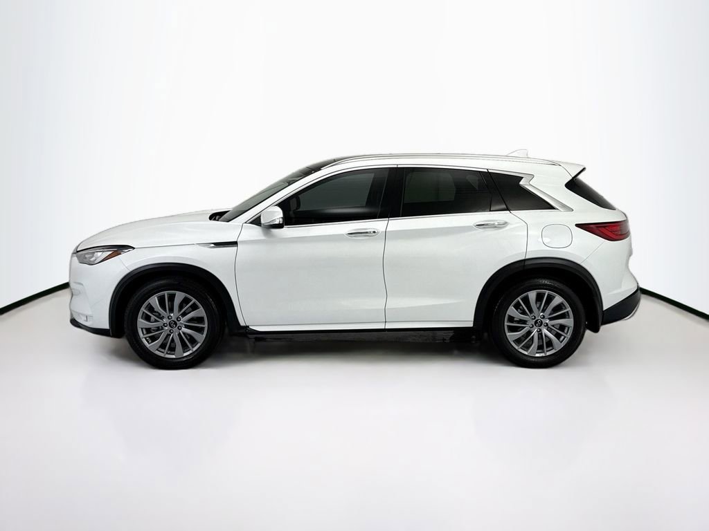 Used 2023 INFINITI QX50 Luxe AWD/4WD image 8