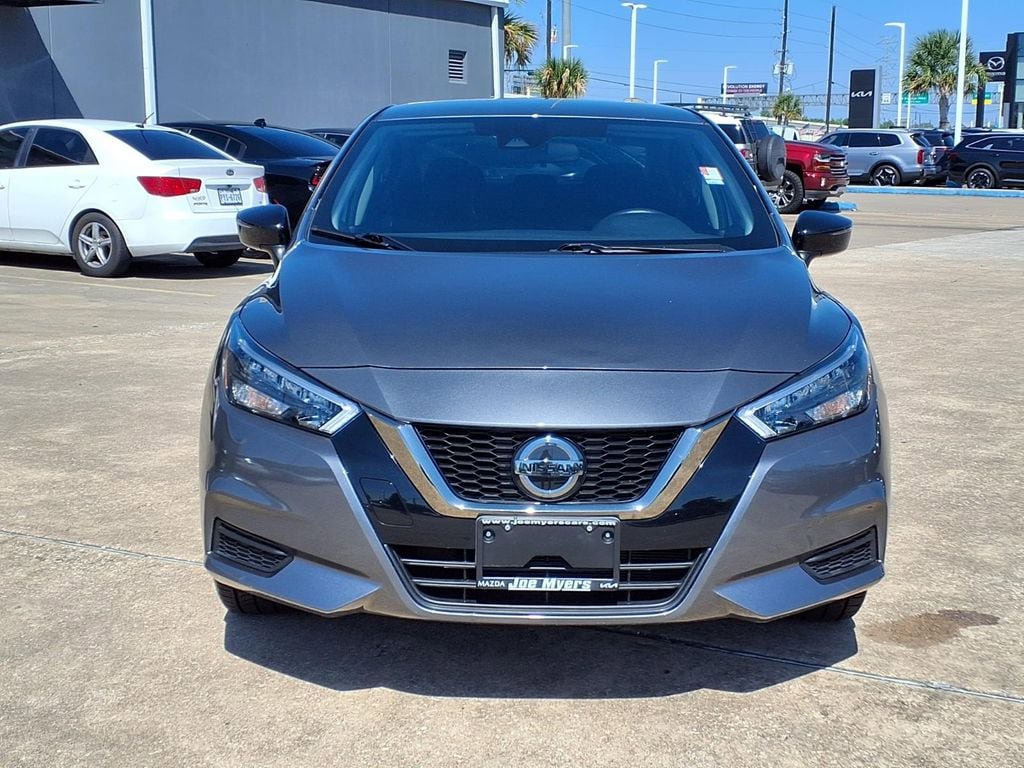 Used 2022 Nissan Versa SR w/ Convenience Package FWD image 7
