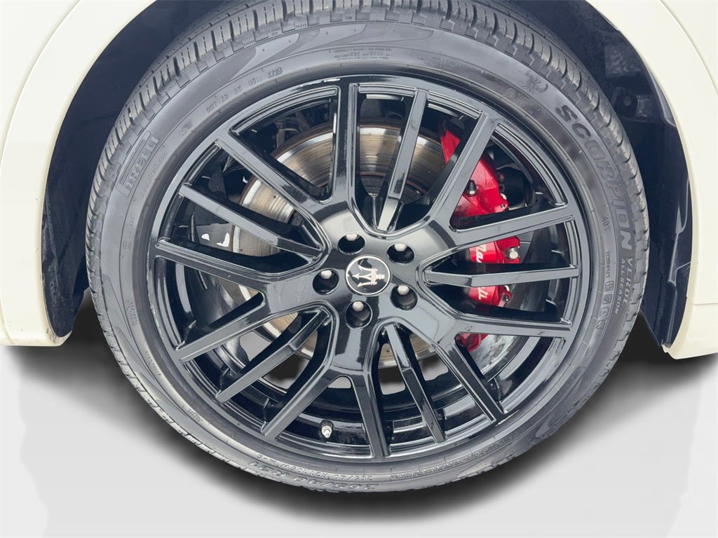 Used 2021 Maserati Levante S GranSport image 53