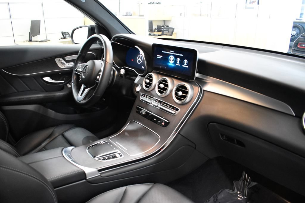 Certified 2022 Mercedes-Benz GLC 300 4MATIC image 19