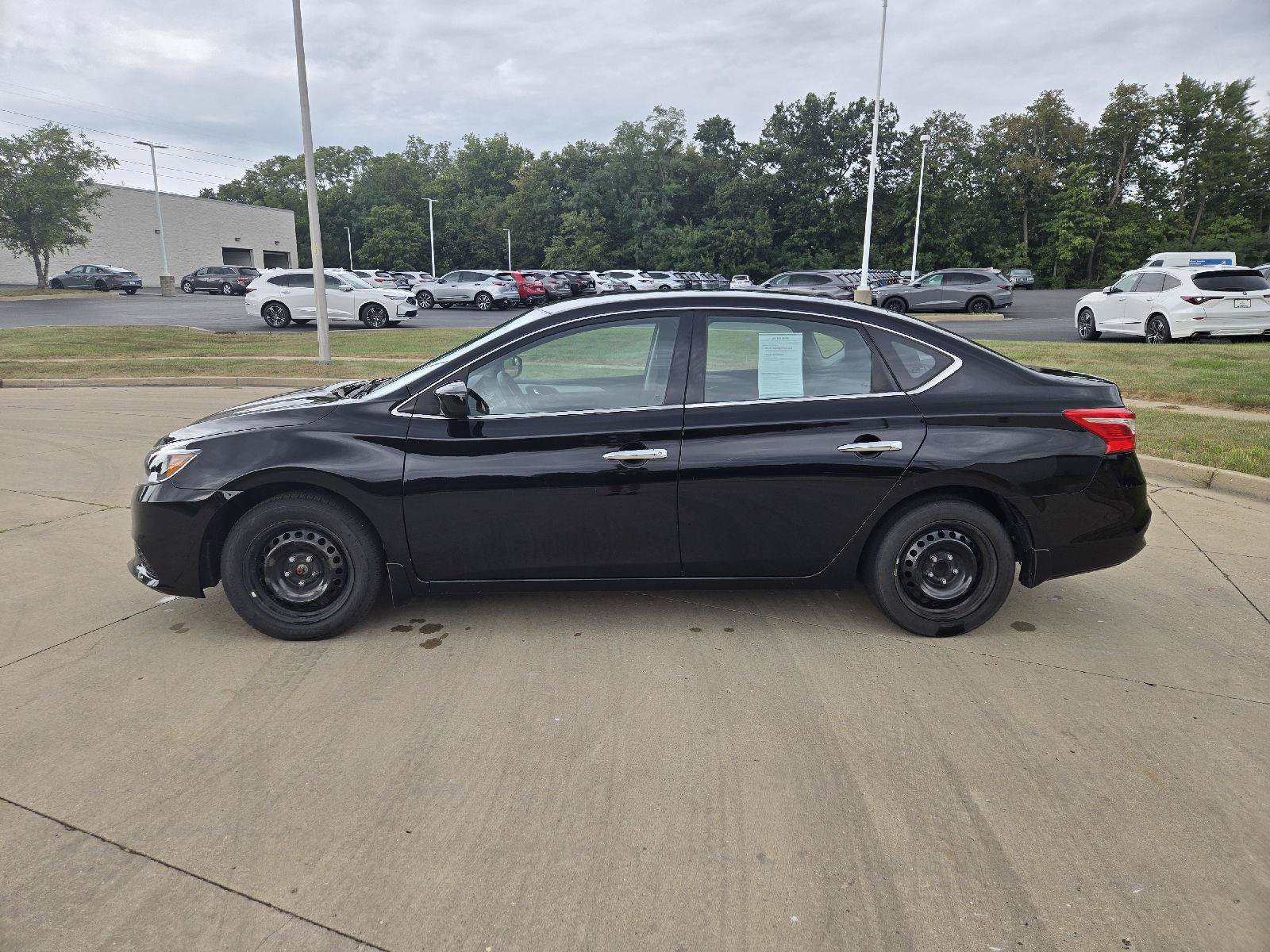 Used 2019 Nissan Sentra S FWD image 5