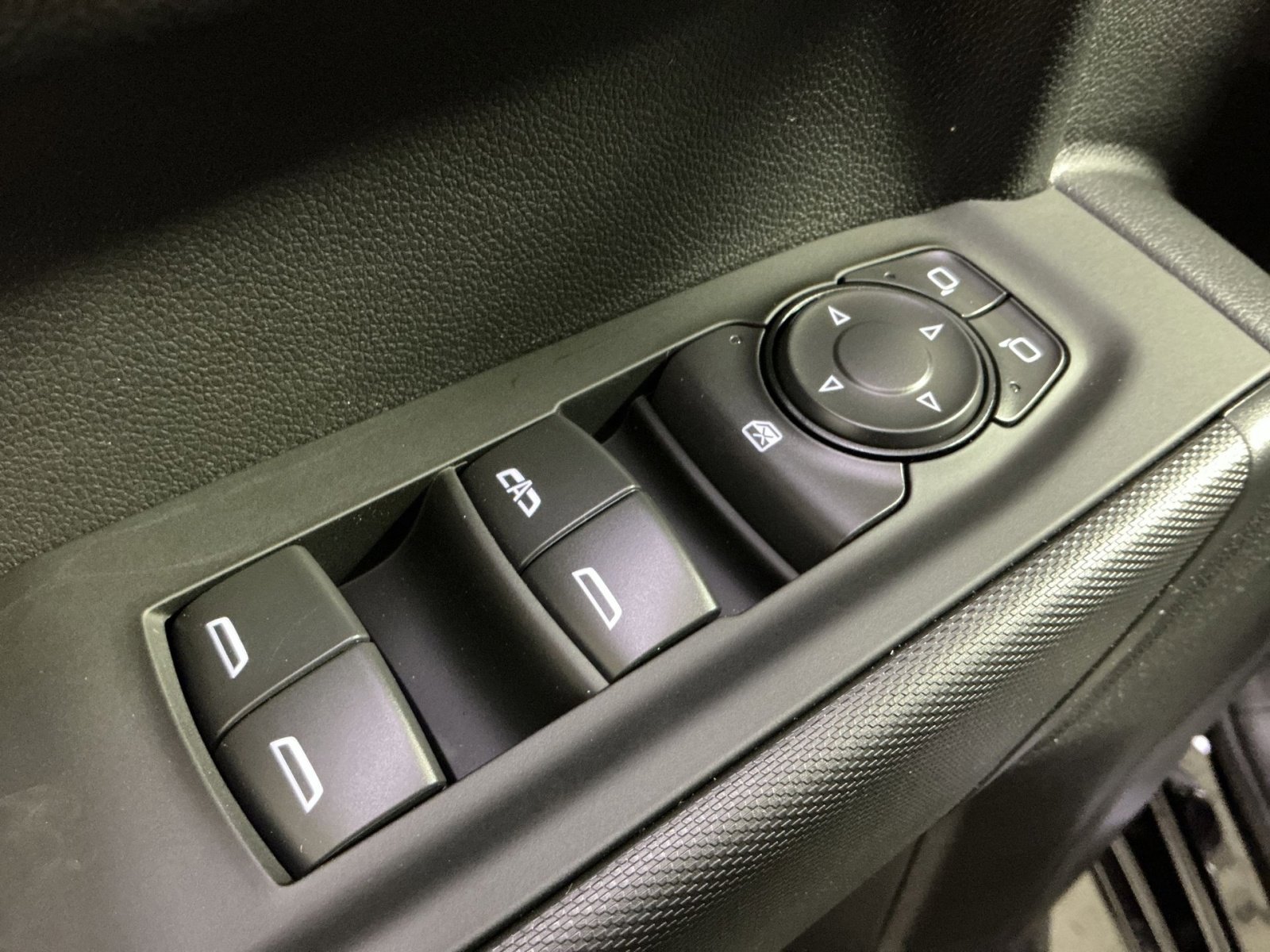 New 2026 Chevrolet Silverado 1500 Custom w/ Turbomax Blackout Package image 23