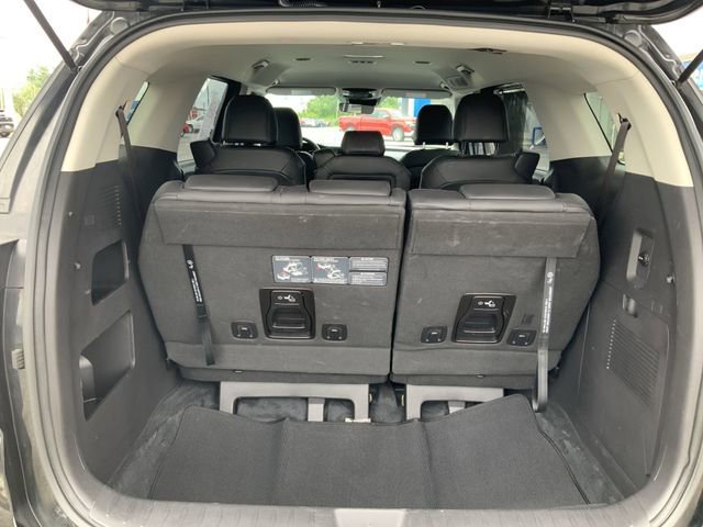 Used 2023 Kia Carnival LX image 13