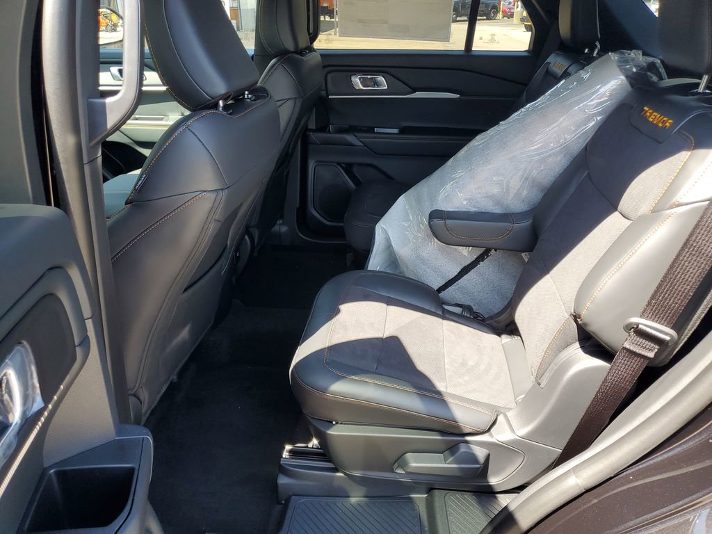 New 2026 Ford Explorer Tremor w/ Tremor Convenience Package AWD/4WD image 32