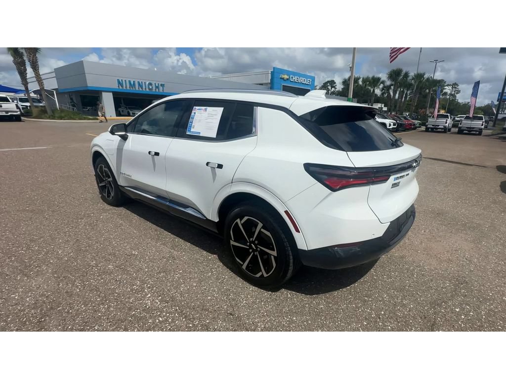 Used 2025 Chevrolet Equinox EV LT AWD/4WD image 4