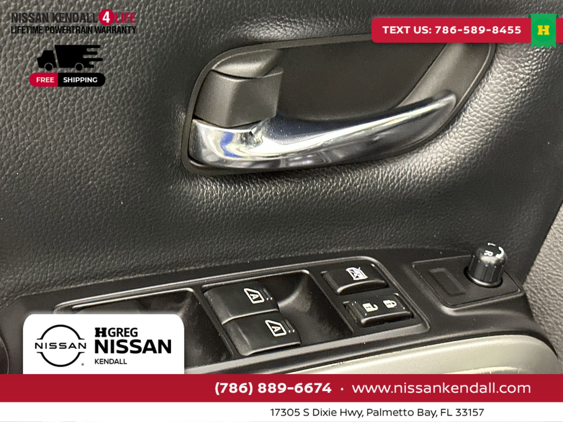Used 2018 Nissan Titan SV image 17