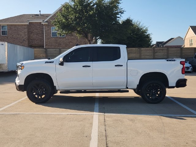 Used 2025 Chevrolet Silverado 1500 LT Trail Boss w/ Convenience Package II AWD/4WD image 11