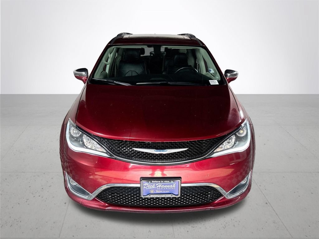 Used 2018 Chrysler Pacifica Limited FWD image 3