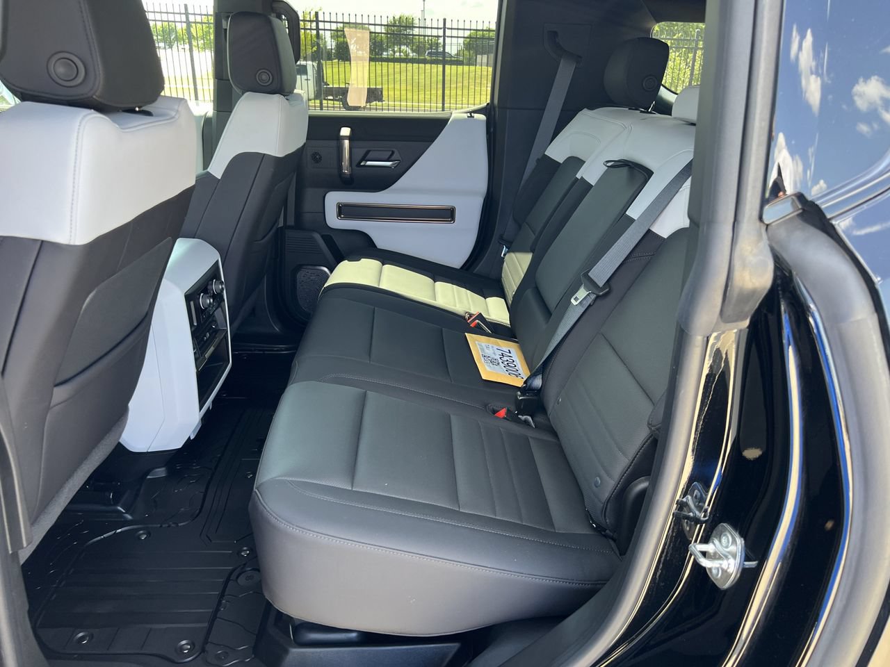 Used 2025 GMC Hummer EV 3X AWD/4WD image 14