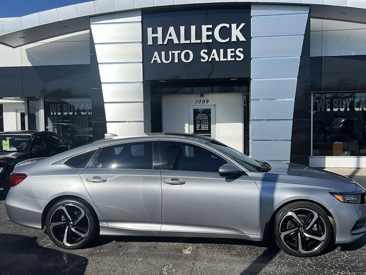 Used 2020 Honda Accord Sport image 1