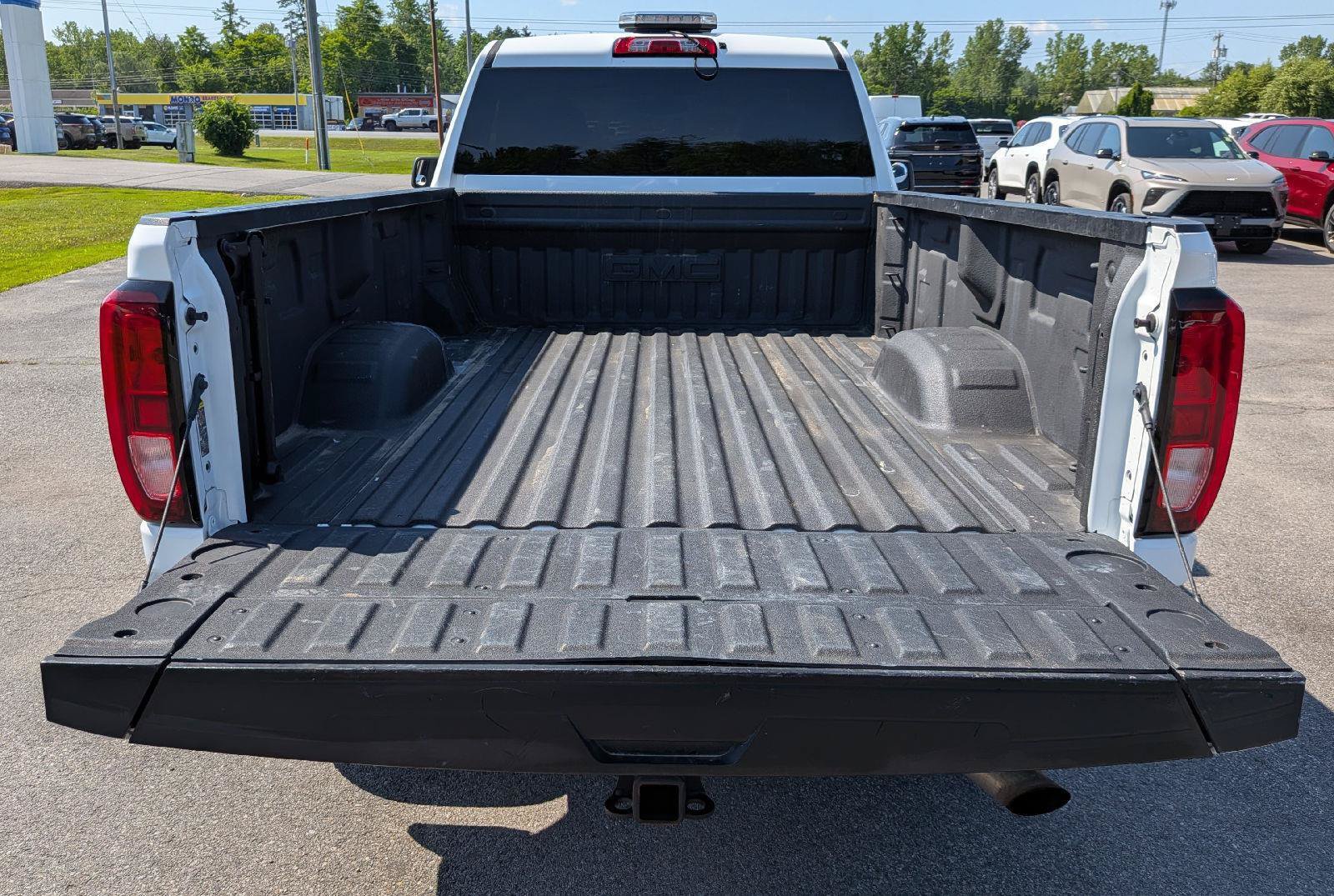 Used 2022 GMC Sierra 3500 Pro w/ Convenience Package AWD/4WD image 10