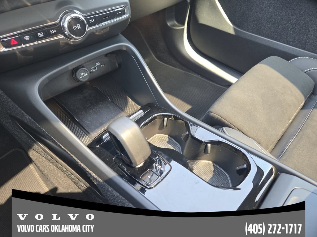 Certified 2023 Volvo C40 P8 Recharge Ultimate AWD/4WD image 21