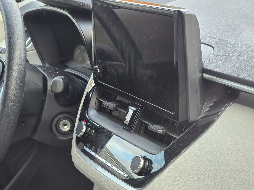 Certified 2023 Toyota Corolla Cross L FWD image 17