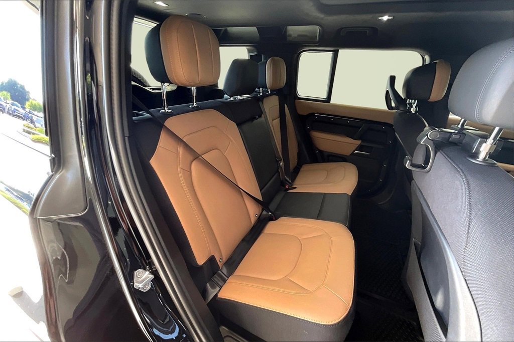 New 2026 Land Rover Defender 110 V8 image 9