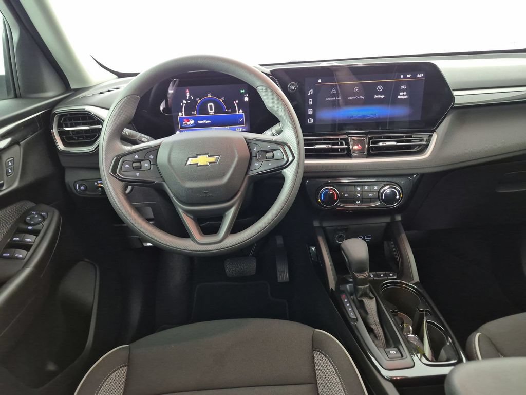 Certified 2026 Chevrolet TrailBlazer LT w/ Driver Confidence Package FWD image 32