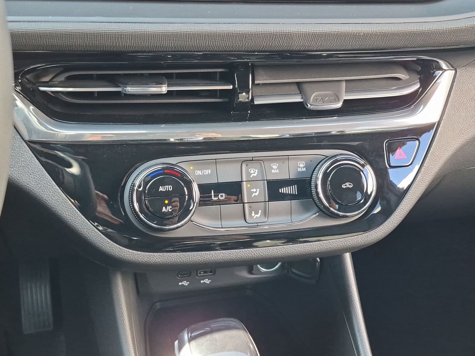 New 2026 Buick Envista Sport Touring w/ Advanced Safety Package FWD image 12