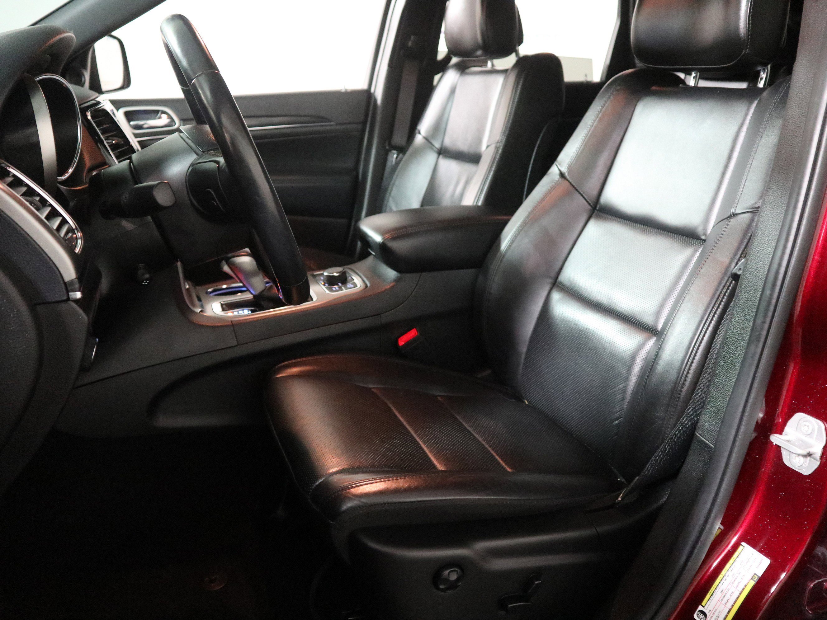 Used 2020 Jeep Grand Cherokee Limited w/ Luxury Group II image 22