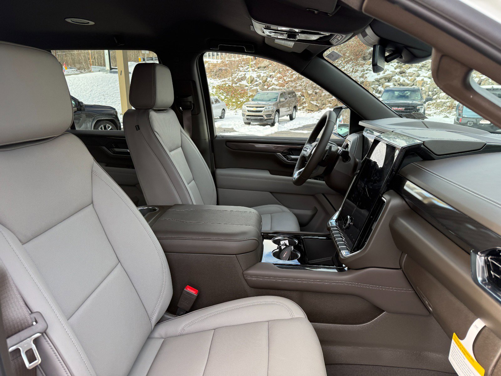 New 2026 GMC Yukon Elevation image 24