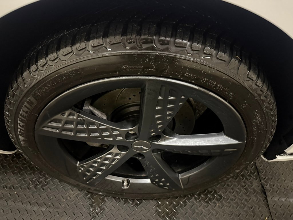 Certified 2022 Genesis GV70 2.5T w/ Sport Prestige Package image 15