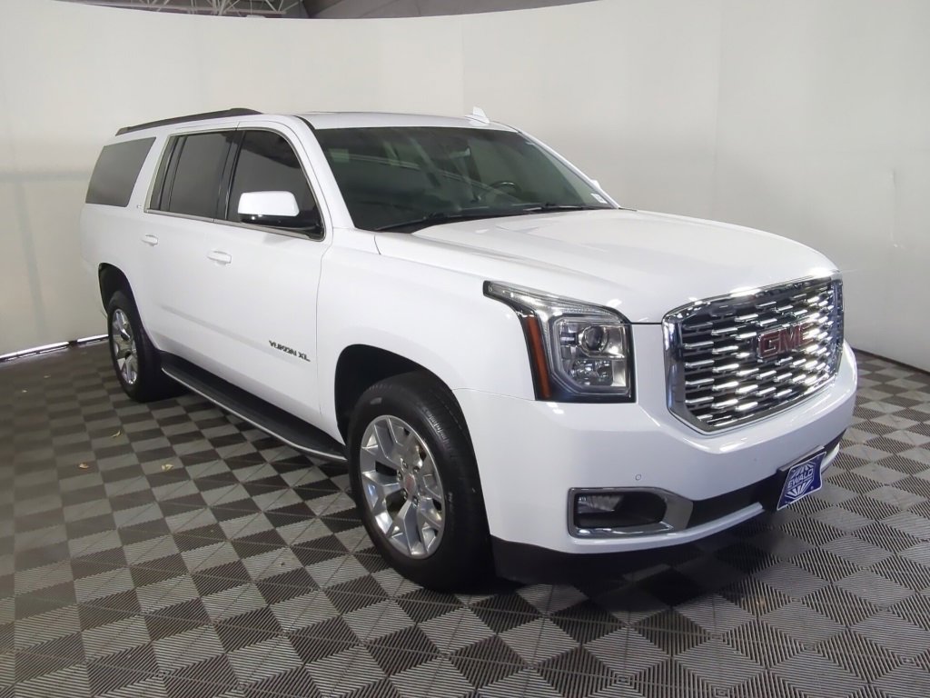 Used 2020 GMC Yukon XL SLT image 2