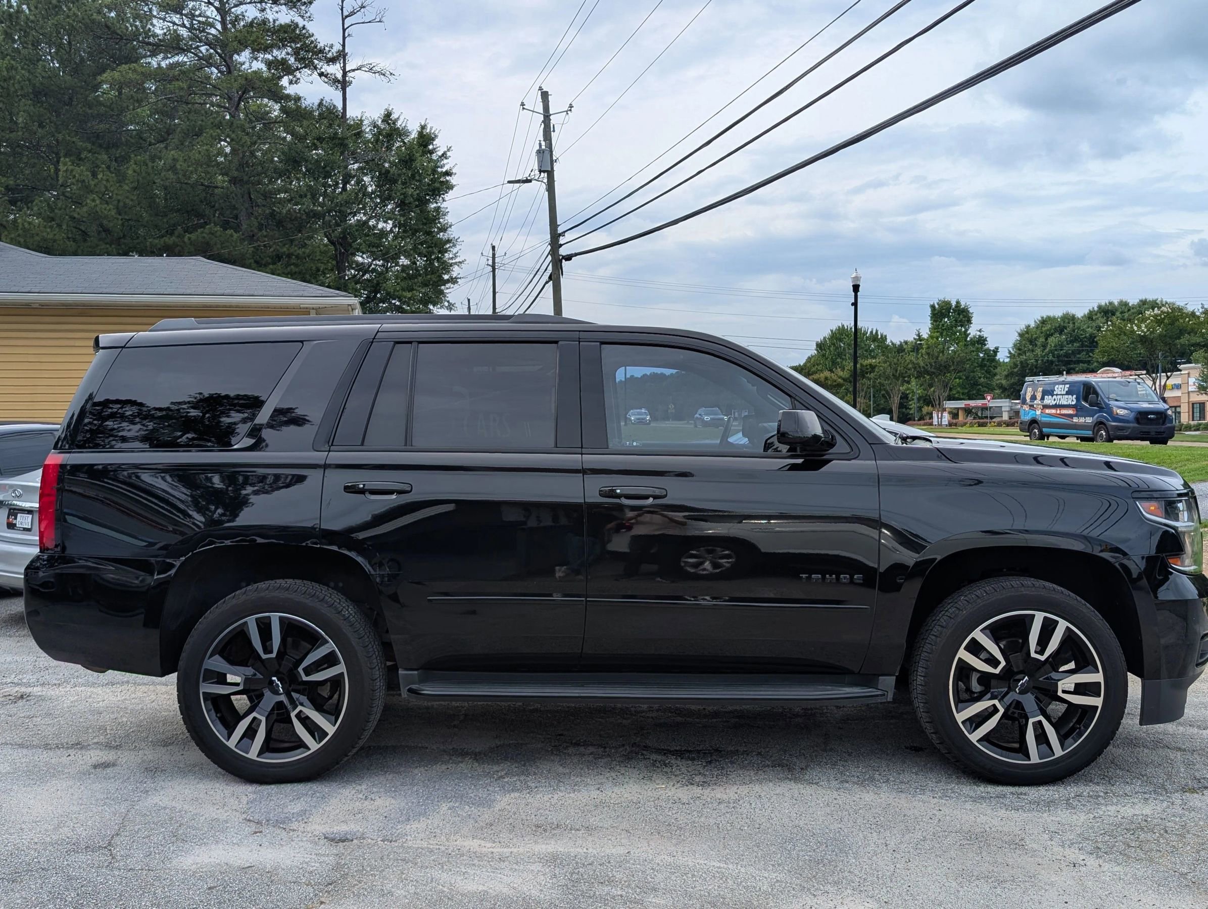 Used 2018 Chevrolet Tahoe Premier RWD image 7