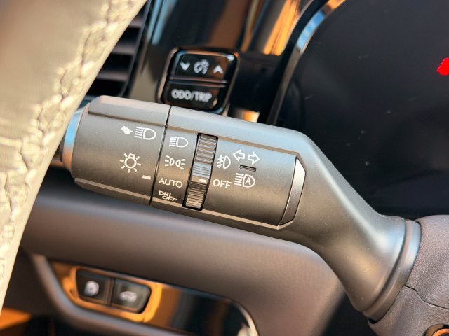 Certified 2025 Lexus NX 350 AWD w/ Rear Seat Package image 18