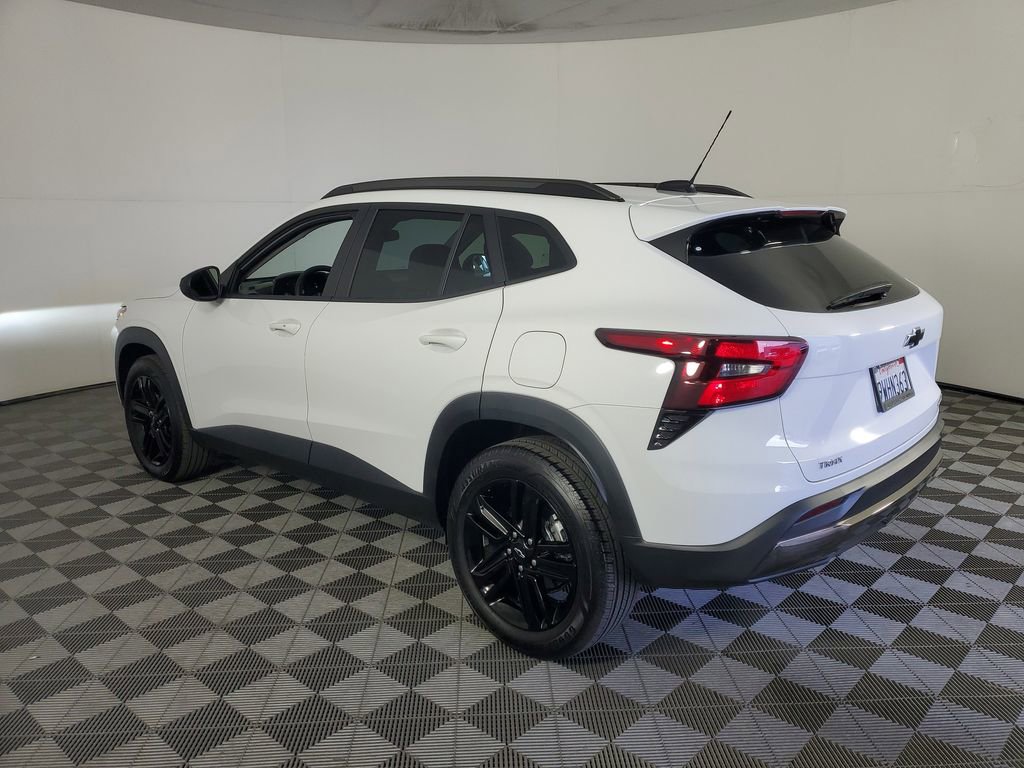 Used 2026 Chevrolet Trax ACTIV FWD image 6