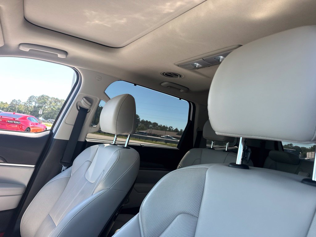 Used 2021 Kia Telluride EX w/ EX Premium Package FWD image 14
