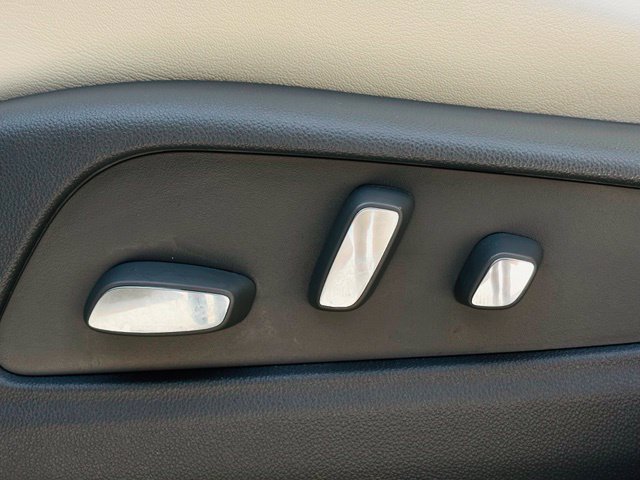 Used 2020 Cadillac XT5 Premium Luxury FWD image 31