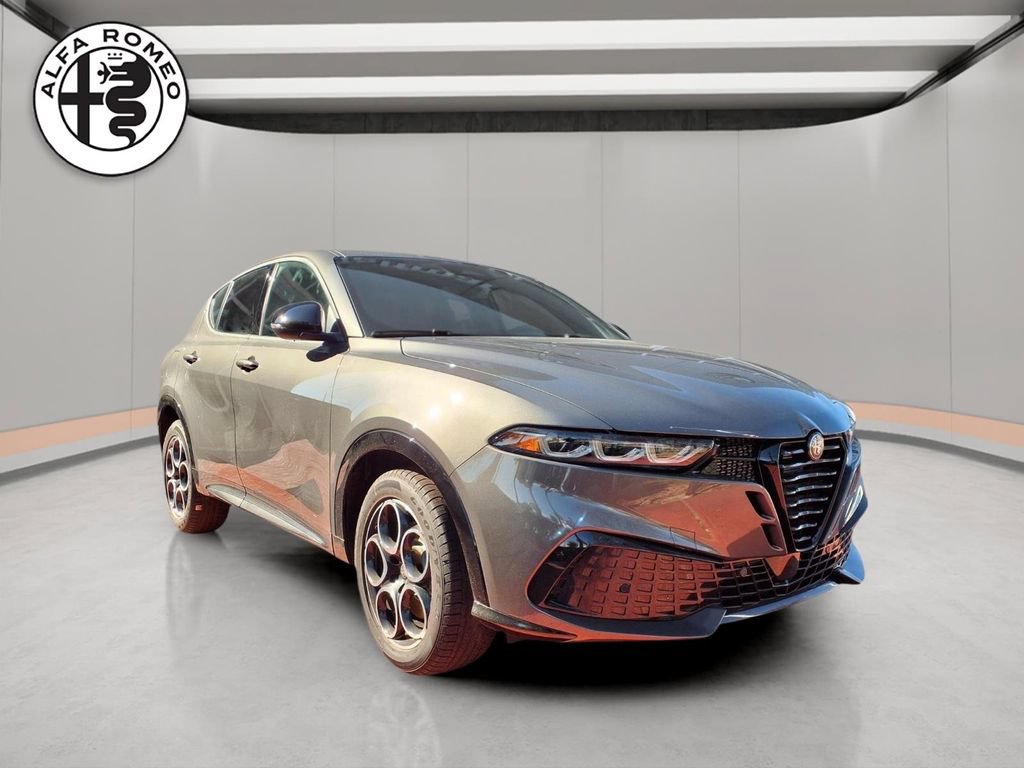 New 2026 Alfa Romeo Tonale AWD/4WD image 1