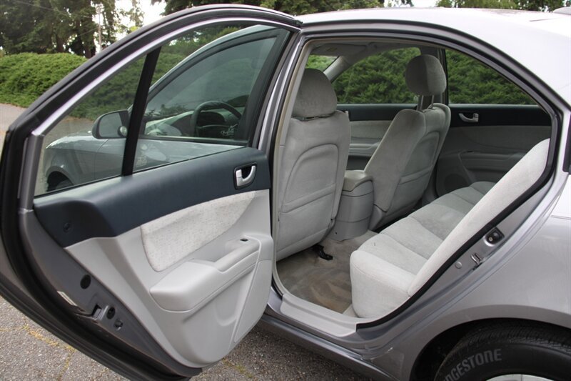 Used 2007 Hyundai Sonata GLS FWD image 14